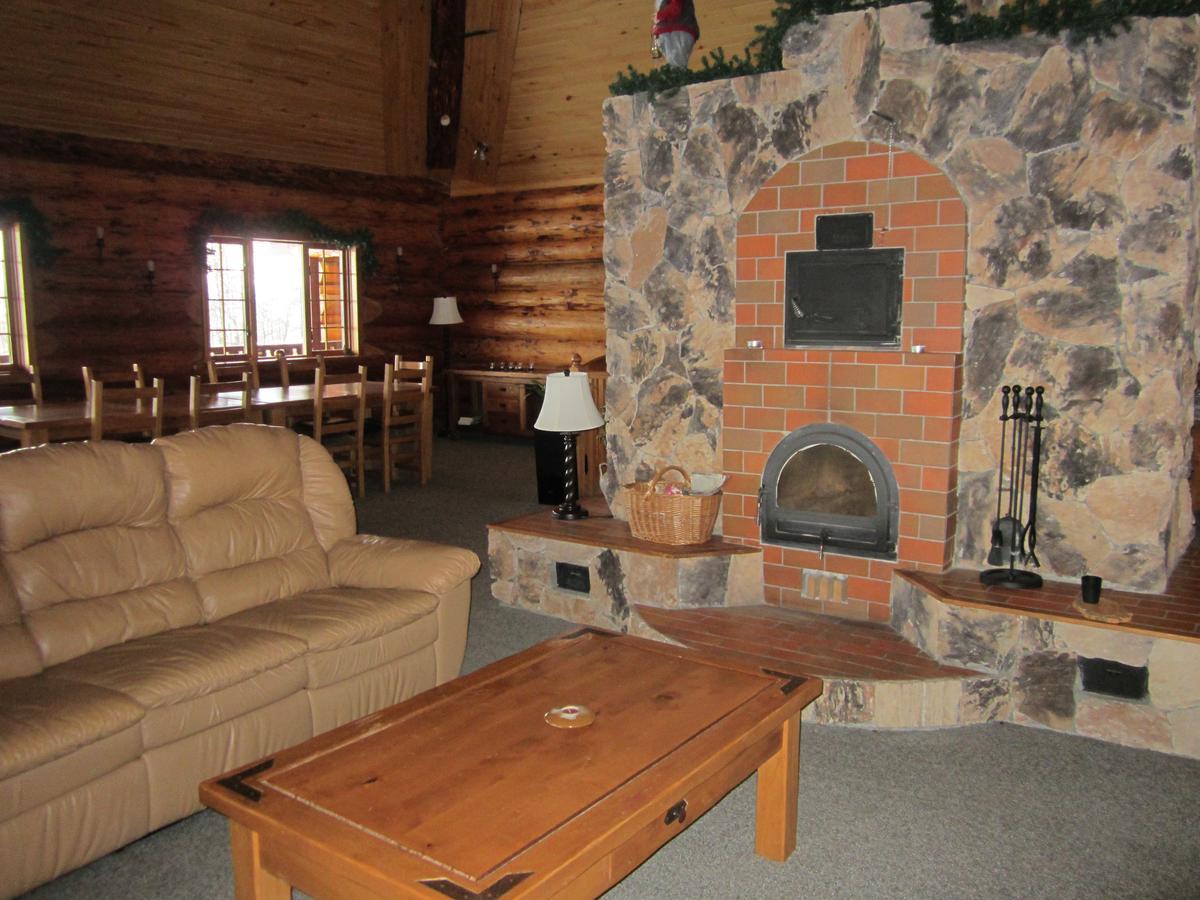 Smithers Driftwood Lodge المظهر الخارجي الصورة